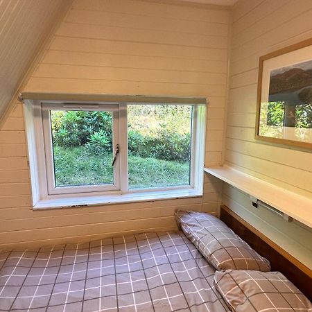 1 Bedroom Cabin With Mountain & Loch Views - Quiet Location Between Glencoe & Ben Nevis Corran  Ngoại thất bức ảnh