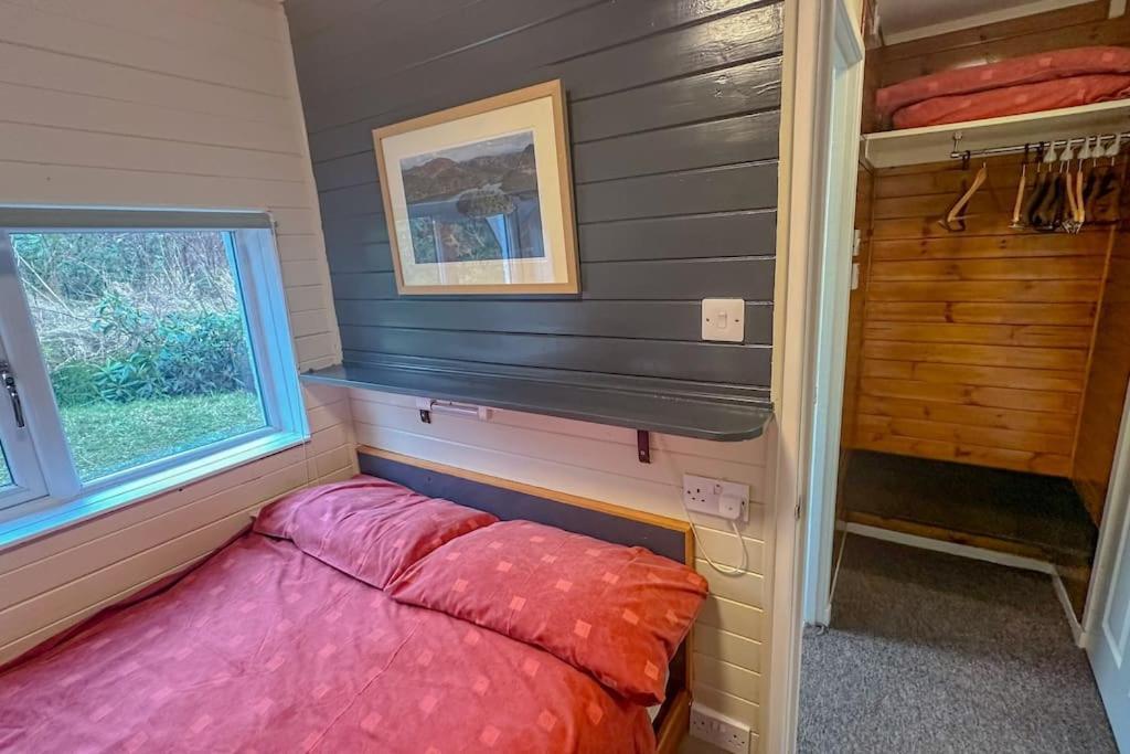 1 Bedroom Cabin With Mountain & Loch Views - Quiet Location Between Glencoe & Ben Nevis Corran  Ngoại thất bức ảnh