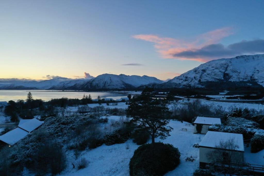 1 Bedroom Cabin With Mountain & Loch Views - Quiet Location Between Glencoe & Ben Nevis Corran  Ngoại thất bức ảnh