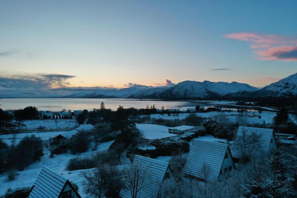 1 Bedroom Cabin With Mountain & Loch Views - Quiet Location Between Glencoe & Ben Nevis Corran  Ngoại thất bức ảnh