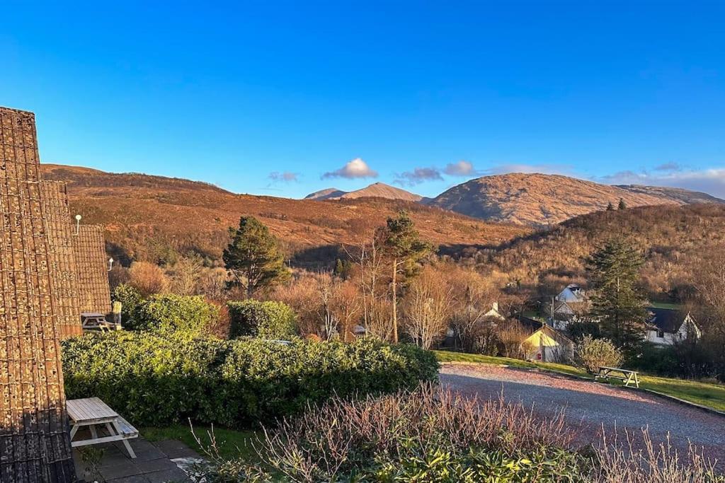 1 Bedroom Cabin With Mountain & Loch Views - Quiet Location Between Glencoe & Ben Nevis Corran  Ngoại thất bức ảnh